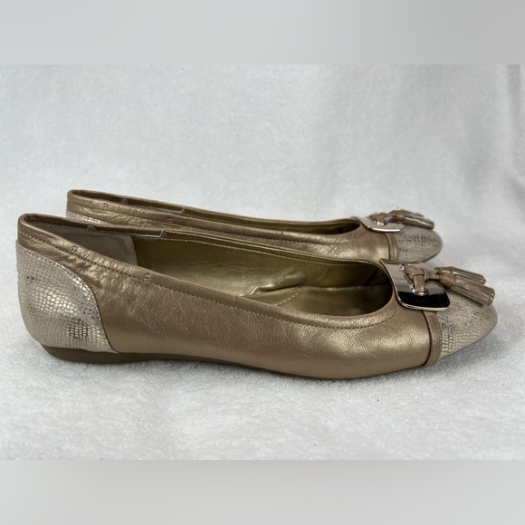 Bandolino gold patchwork flats with tassels - Picture 2 of 6